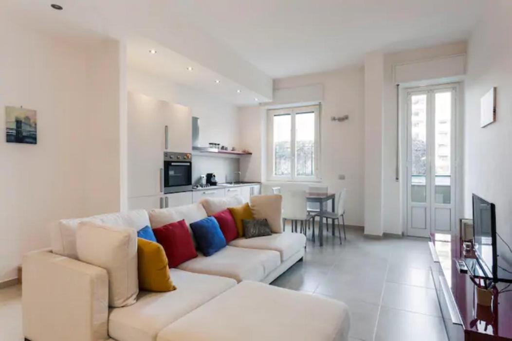 Loreto & Stazione Centrale Cozy Apartment Milán Exterior foto